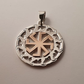 Оберег Ладинец в солнечном круге 