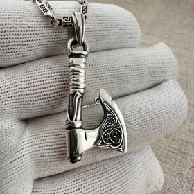 Топорик из серебра 925