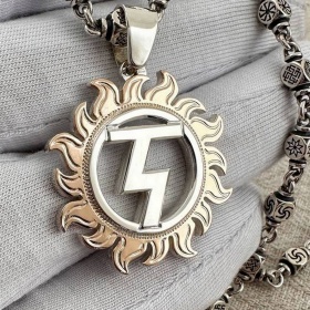 Чертог Орла в золотом Солнце