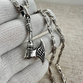  Топор Перуна